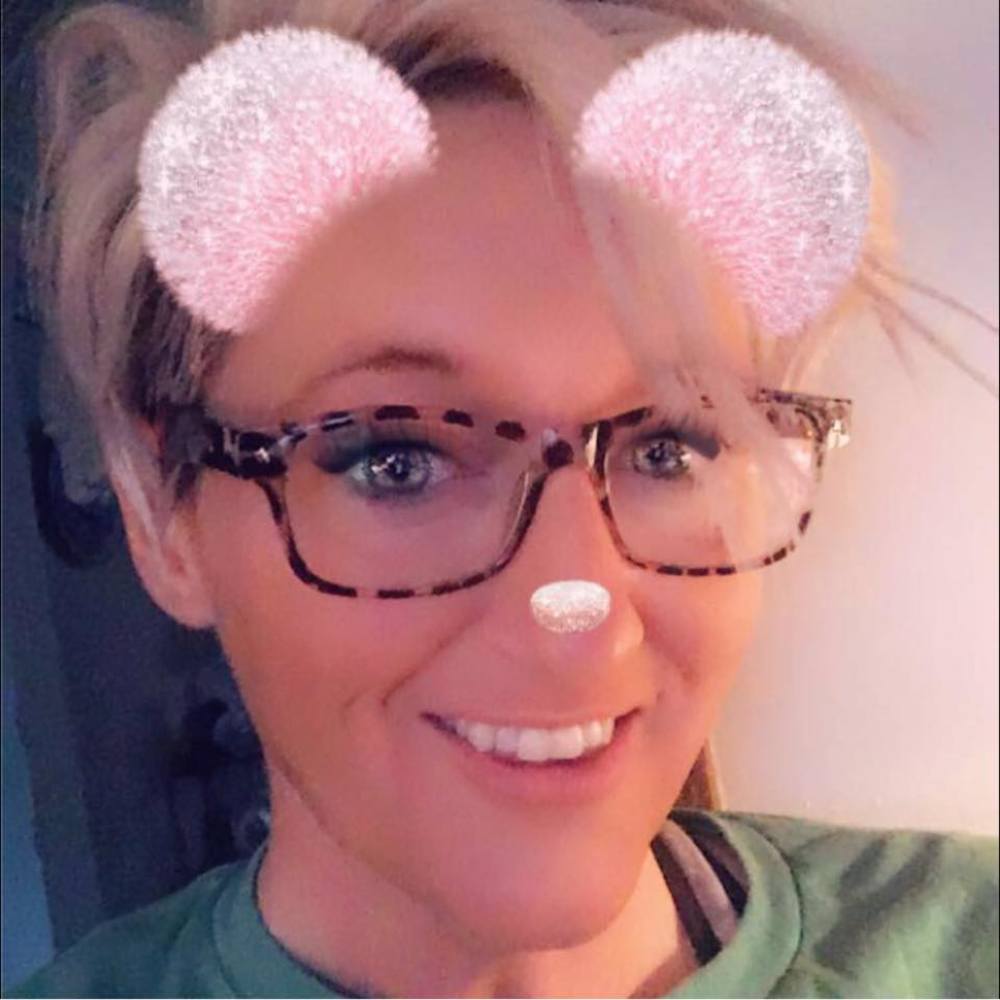 Meet your Posher, Holly